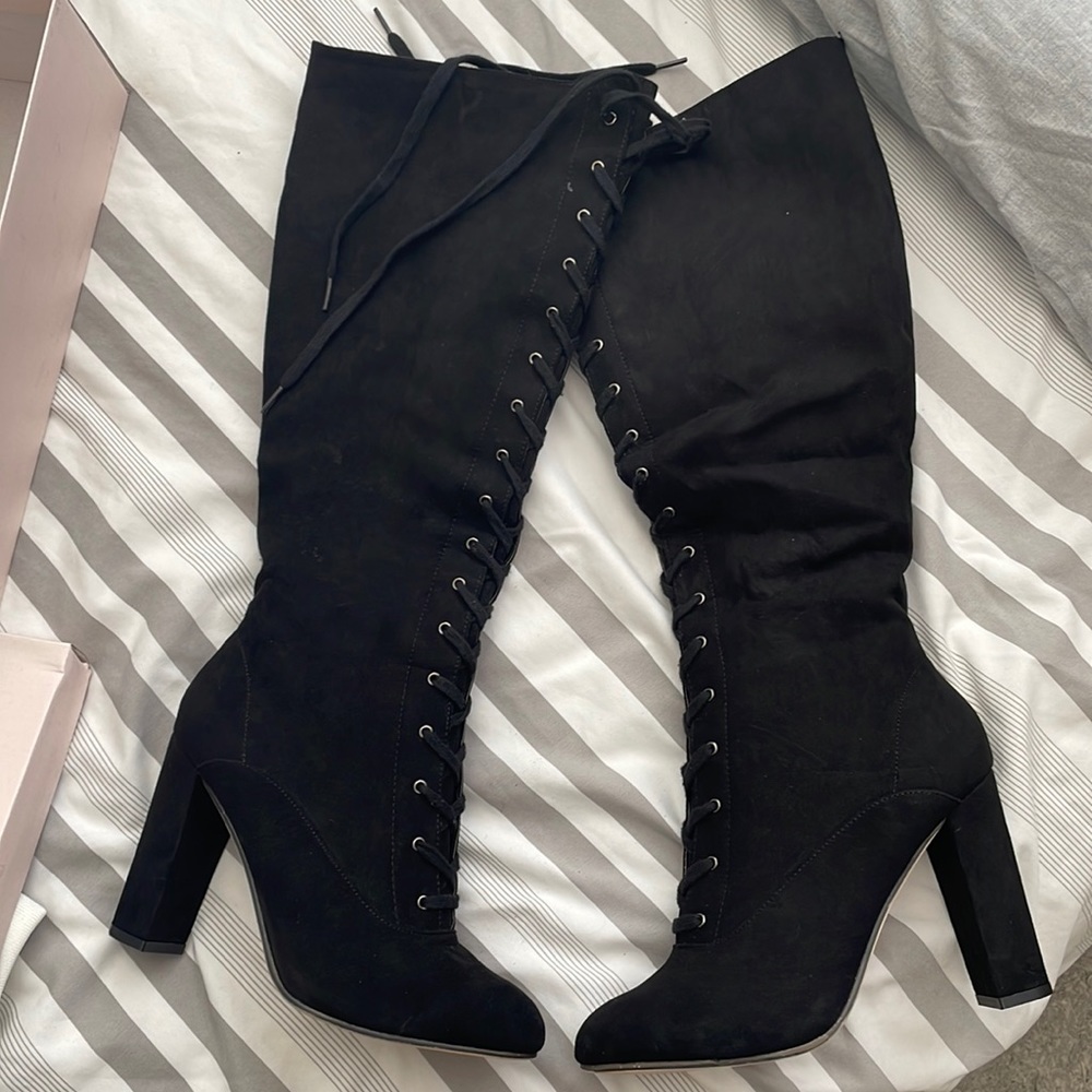 Black High Heeled Laced Boots Size 9.5